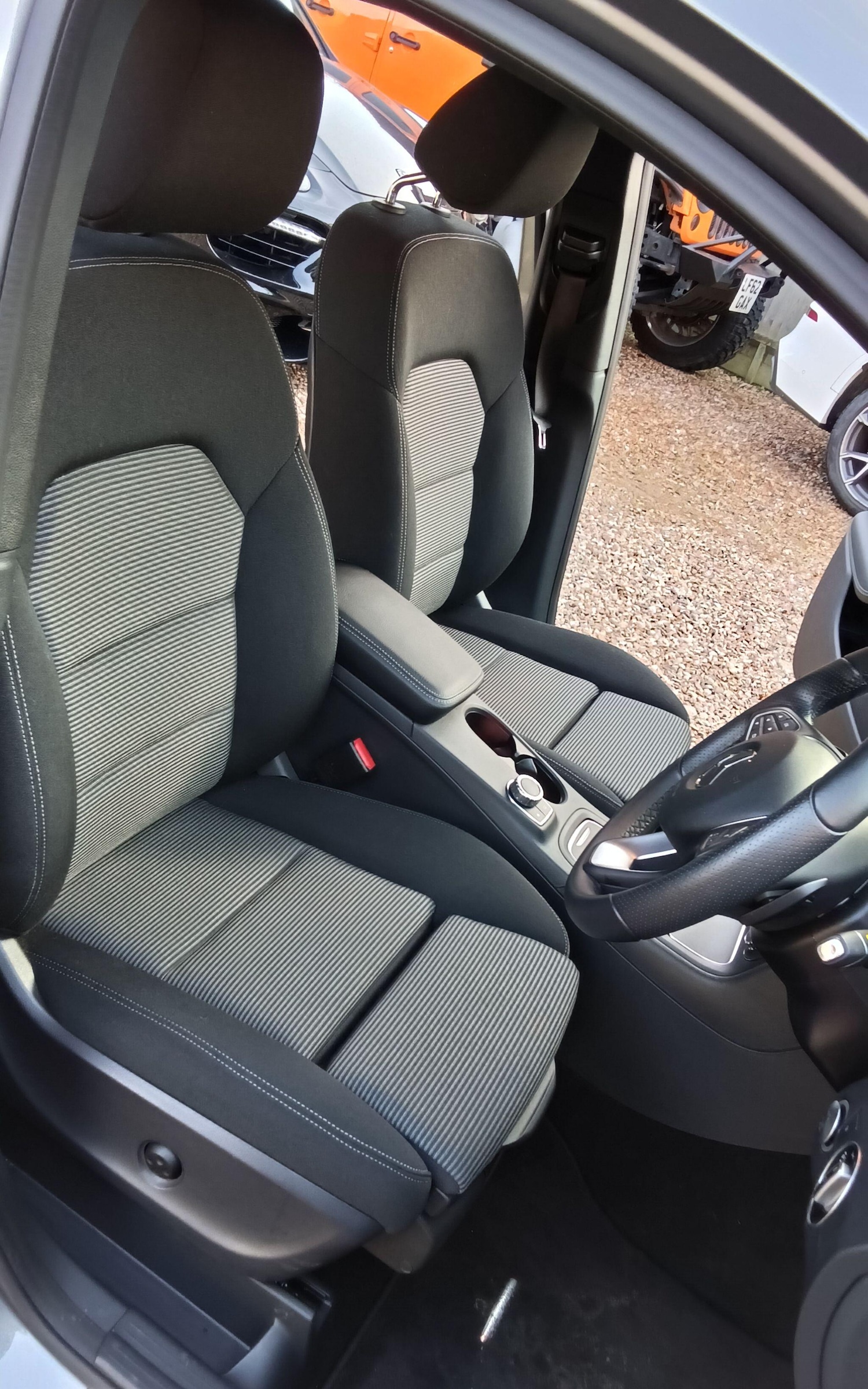 Used Mercedes-Benz B Class for sale - 77671363: Photo 35