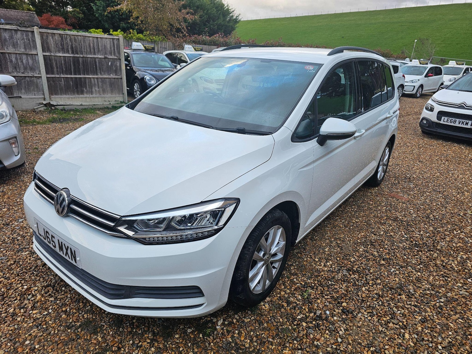 Used Volkswagen Touran for sale - 76701547: Photo 14