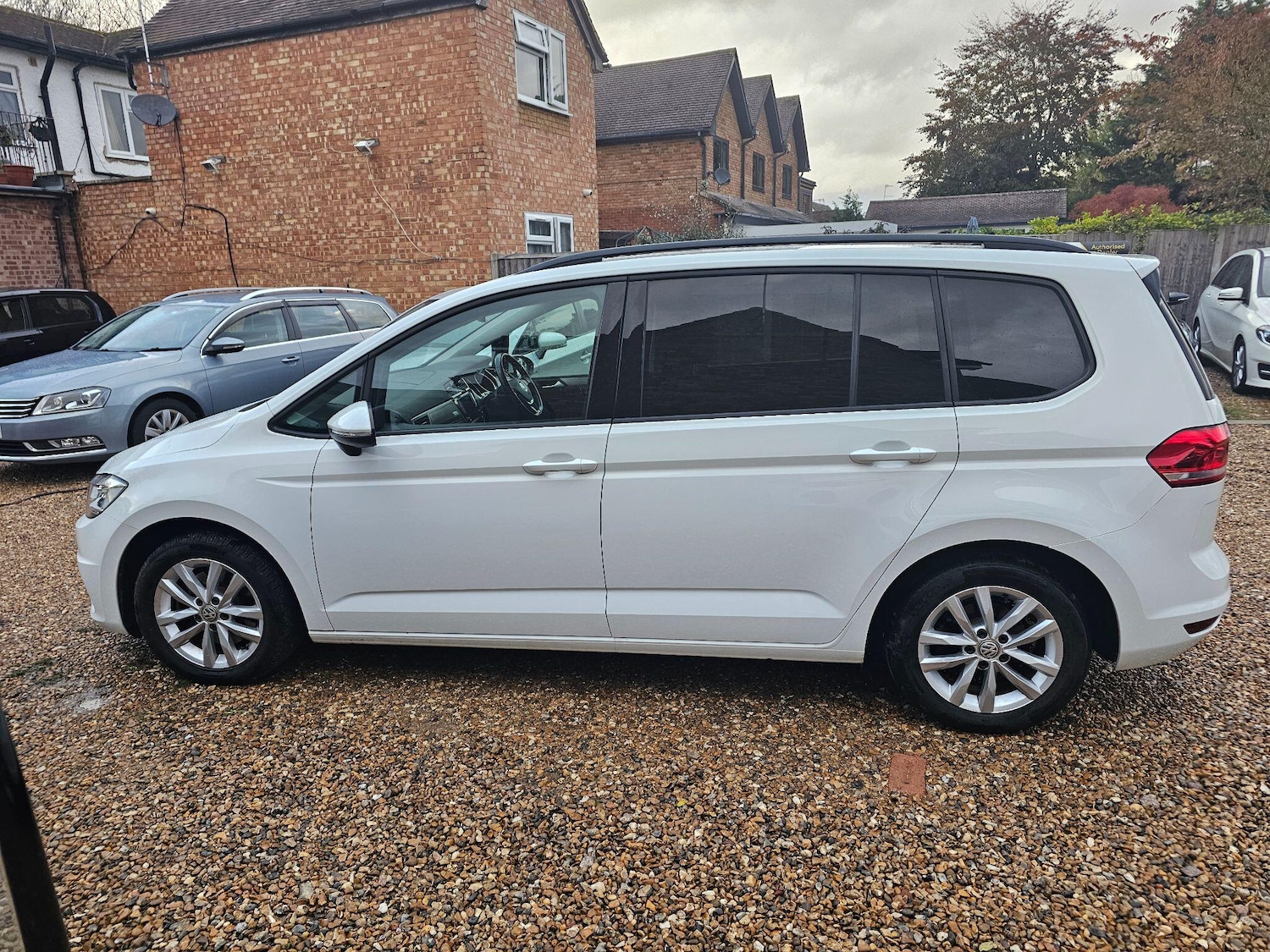 Used Volkswagen Touran for sale - 76701547: Photo 19