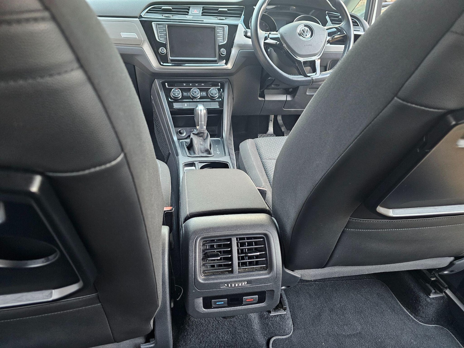 Used Volkswagen Touran for sale - 76701547: Photo 35