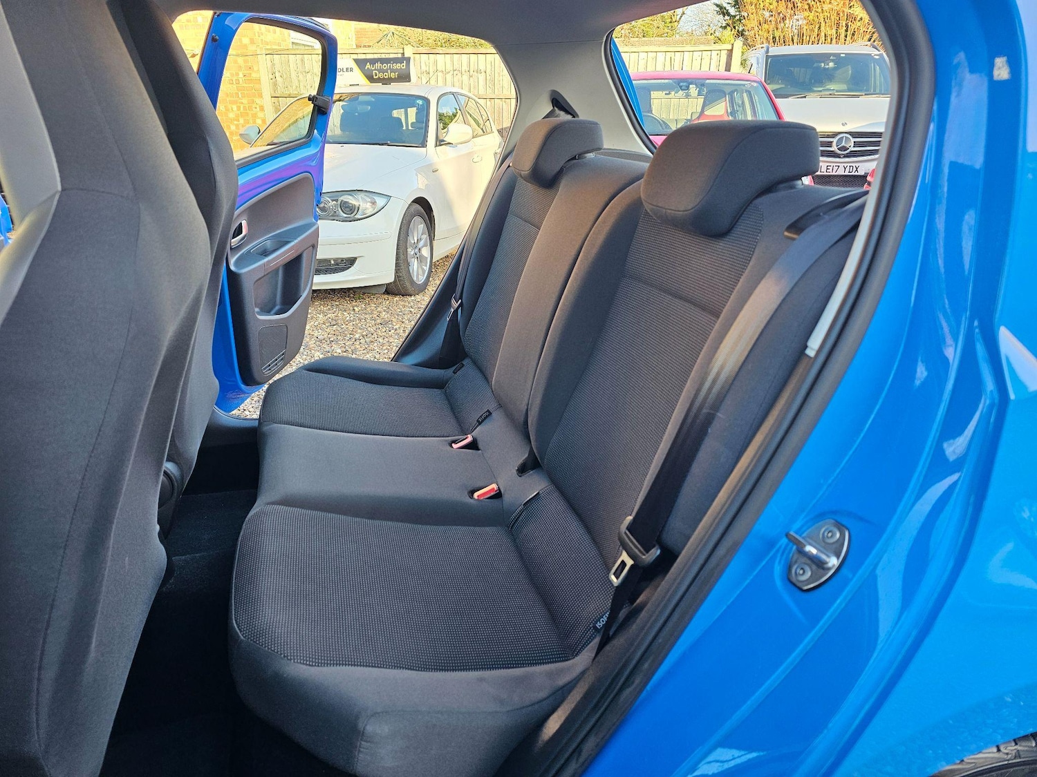 Used Volkswagen up! 2024 for sale - 77377663: Photo 44