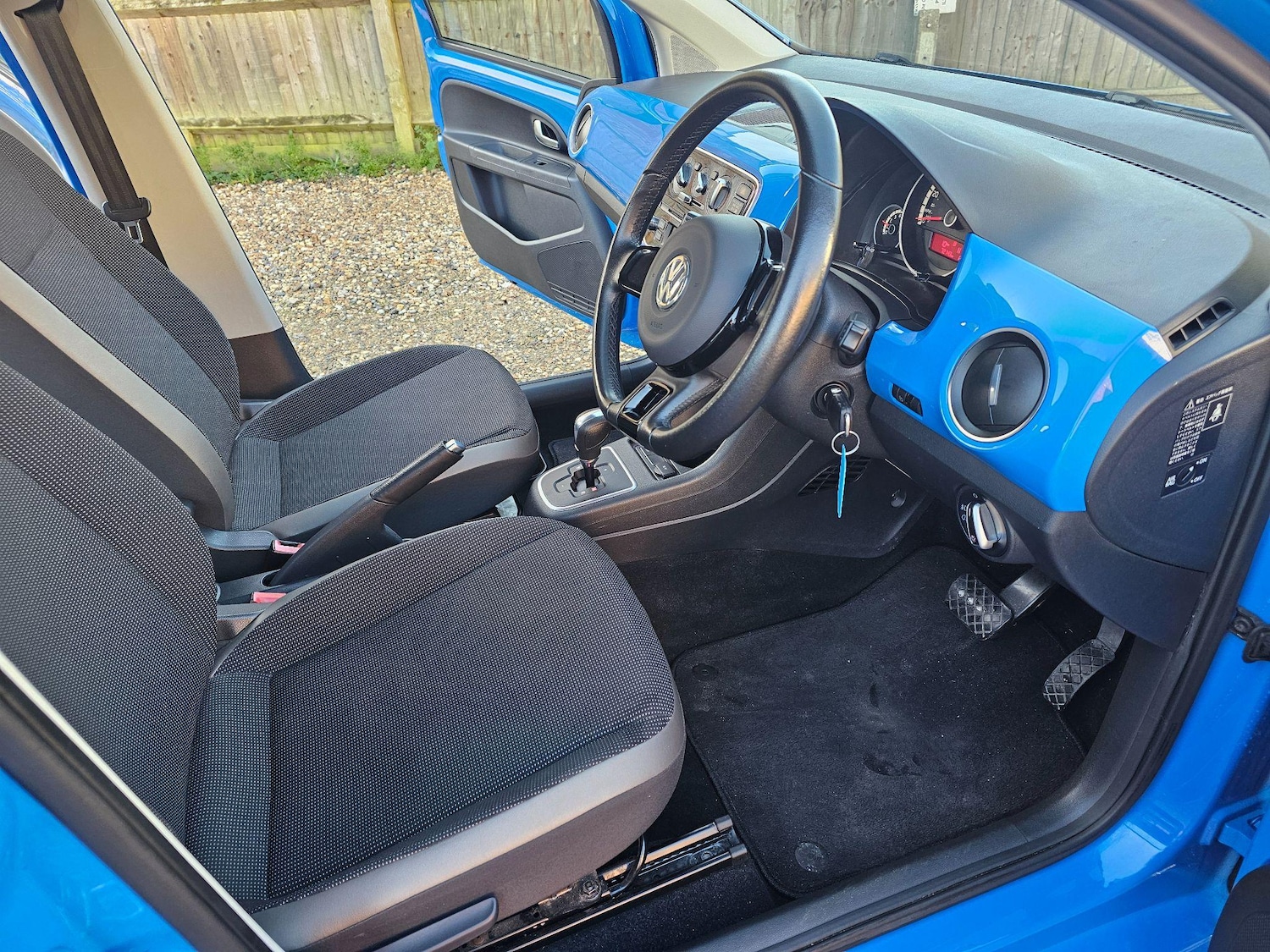 Used Volkswagen up! 2024 for sale - 77377663: Photo 54