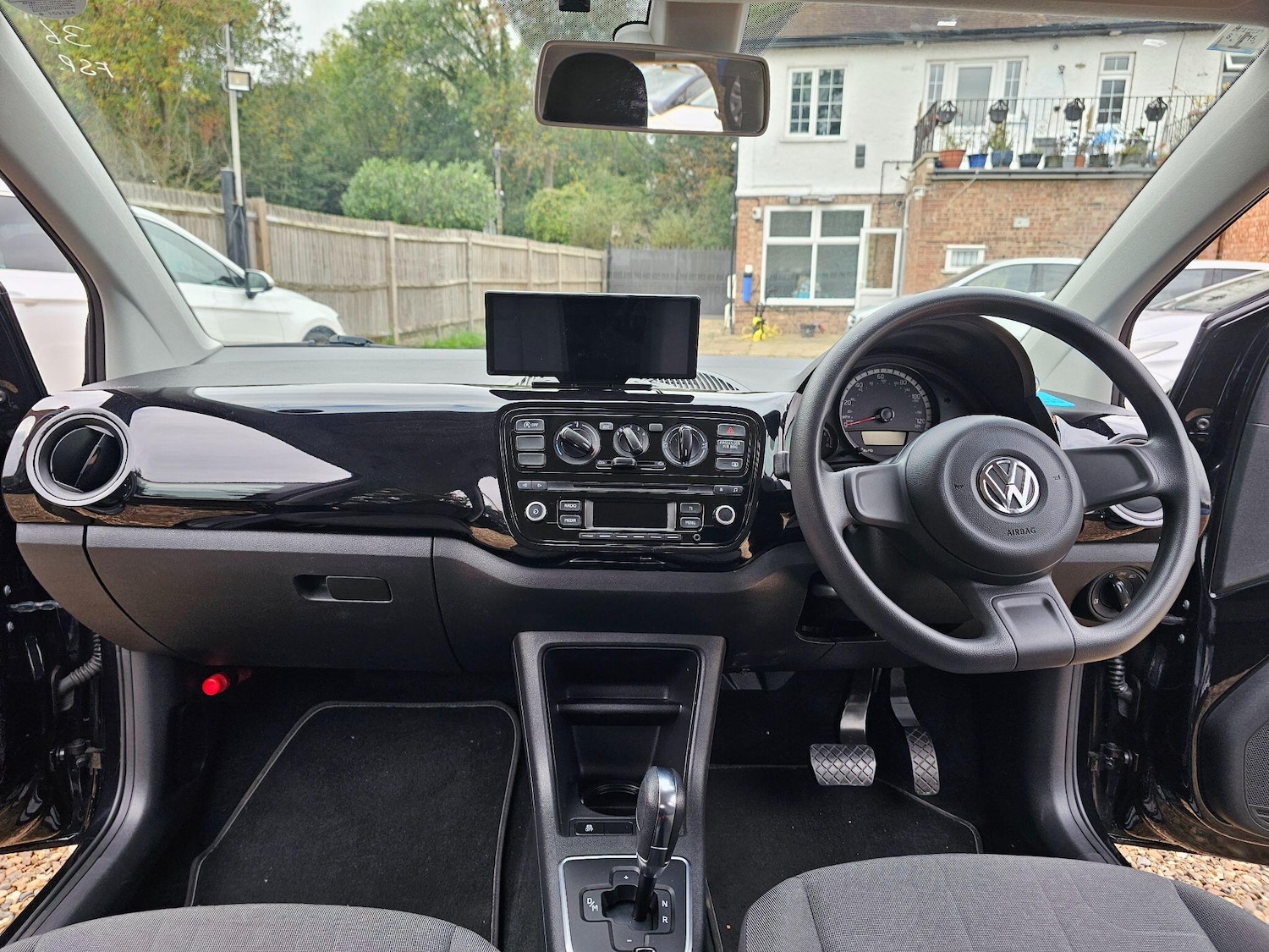 Used Volkswagen up! 2025 for sale - 77484562: Photo 35