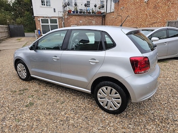 Used Volkswagen Polo 2014 for sale - 76484307: Photo