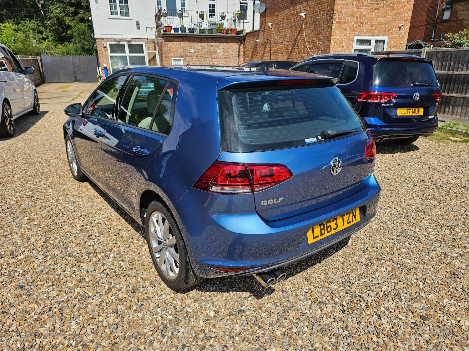 Vehicle 21