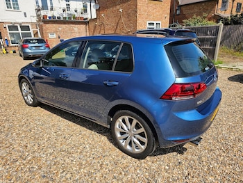 Used Volkswagen Golf 2014 for sale - 75110077: Photo