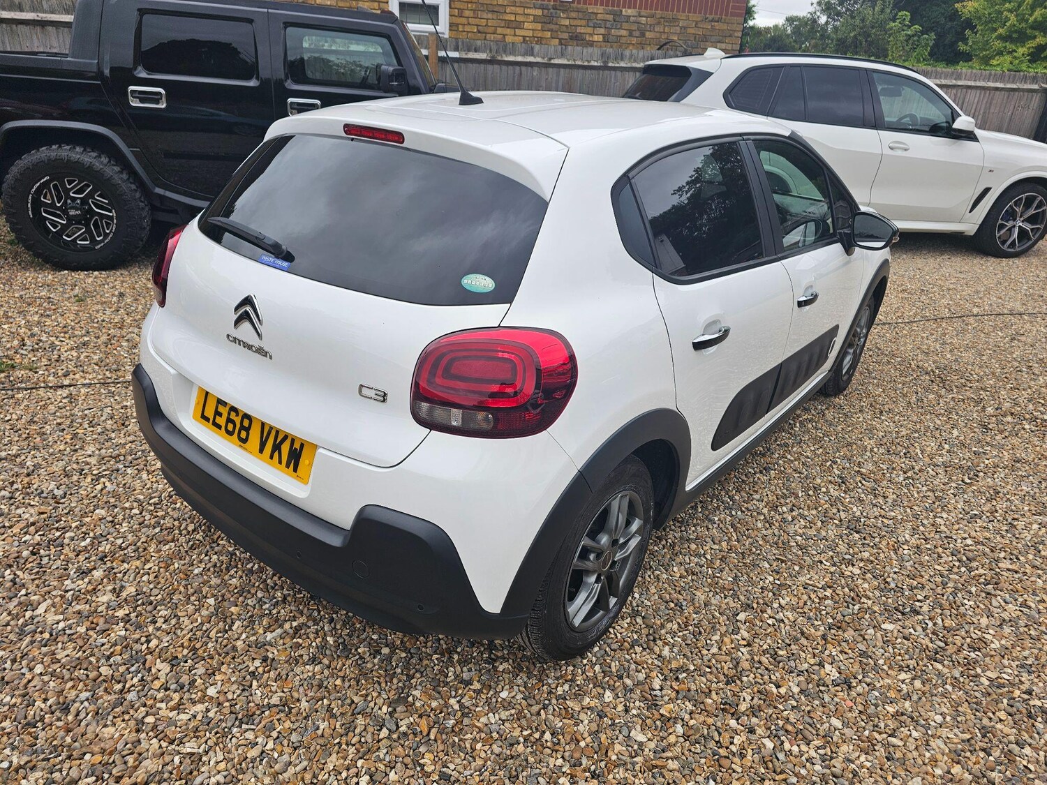 Vehicle 21
