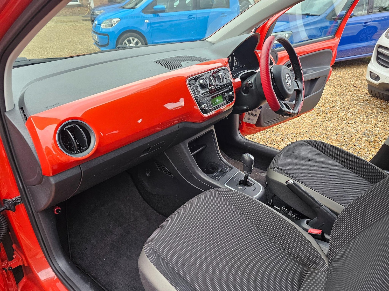 Used Volkswagen up! 2026 for sale - 77376844: Photo 27