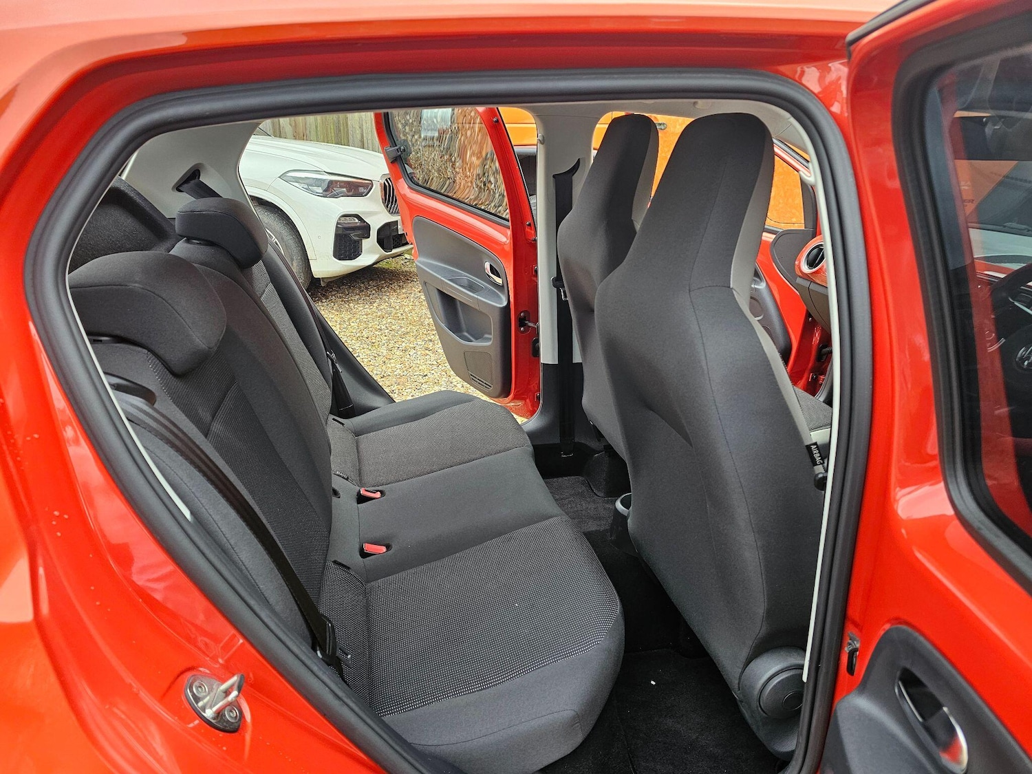 Used Volkswagen up! 2026 for sale - 77376844: Photo 38