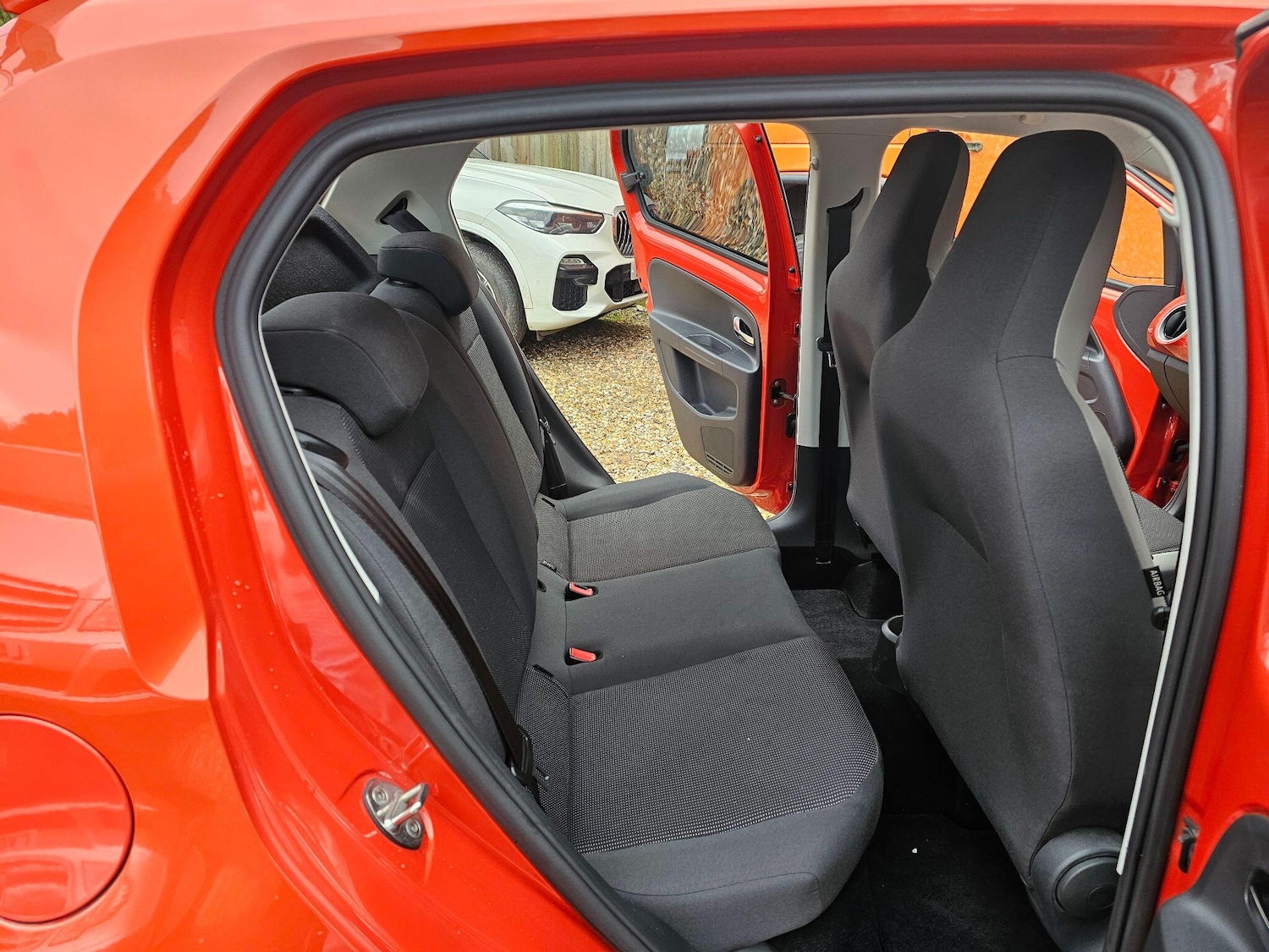 Used Volkswagen up! 2026 for sale - 77376844: Photo 39