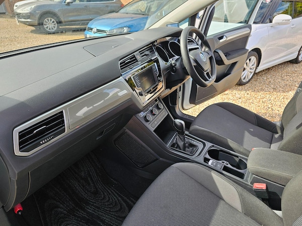 Used Volkswagen Touran for sale - 75267877: Photo 30