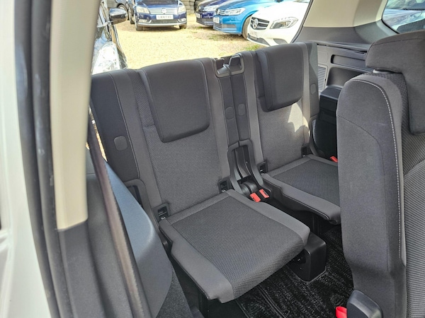 Used Volkswagen Touran for sale - 75267877: Photo 47
