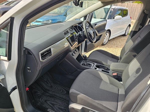 Used Volkswagen Touran for sale - 75267877: Photo 59