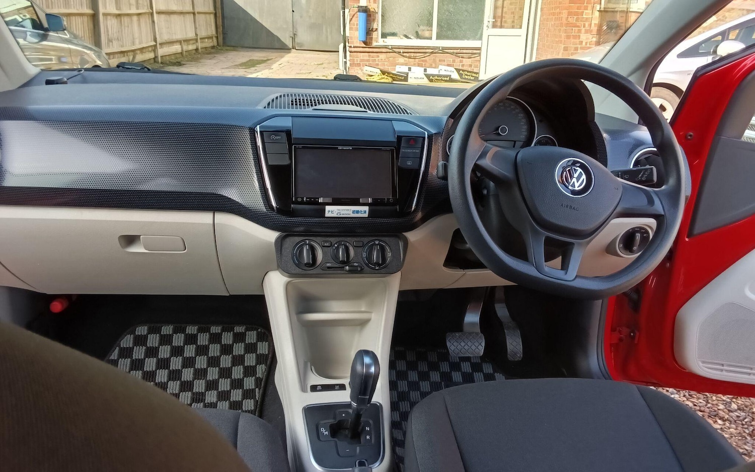 Used Volkswagen up! for sale - 77670731: Photo 30