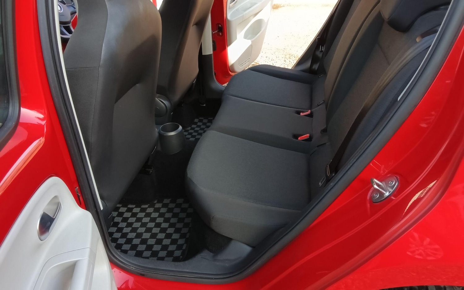 Used Volkswagen up! for sale - 77670731: Photo 37