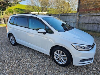 Used Volkswagen Touran 2017 for sale - 78318556: Photo