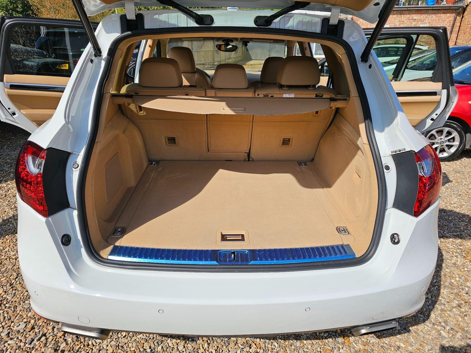 Used Porsche Cayenne 2025 for sale - 76991026: Photo 49