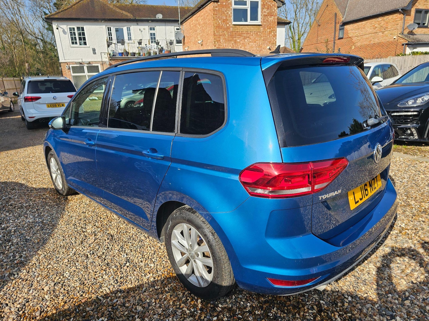 Used Volkswagen Touran 2026 for sale - 77671389: Photo 4