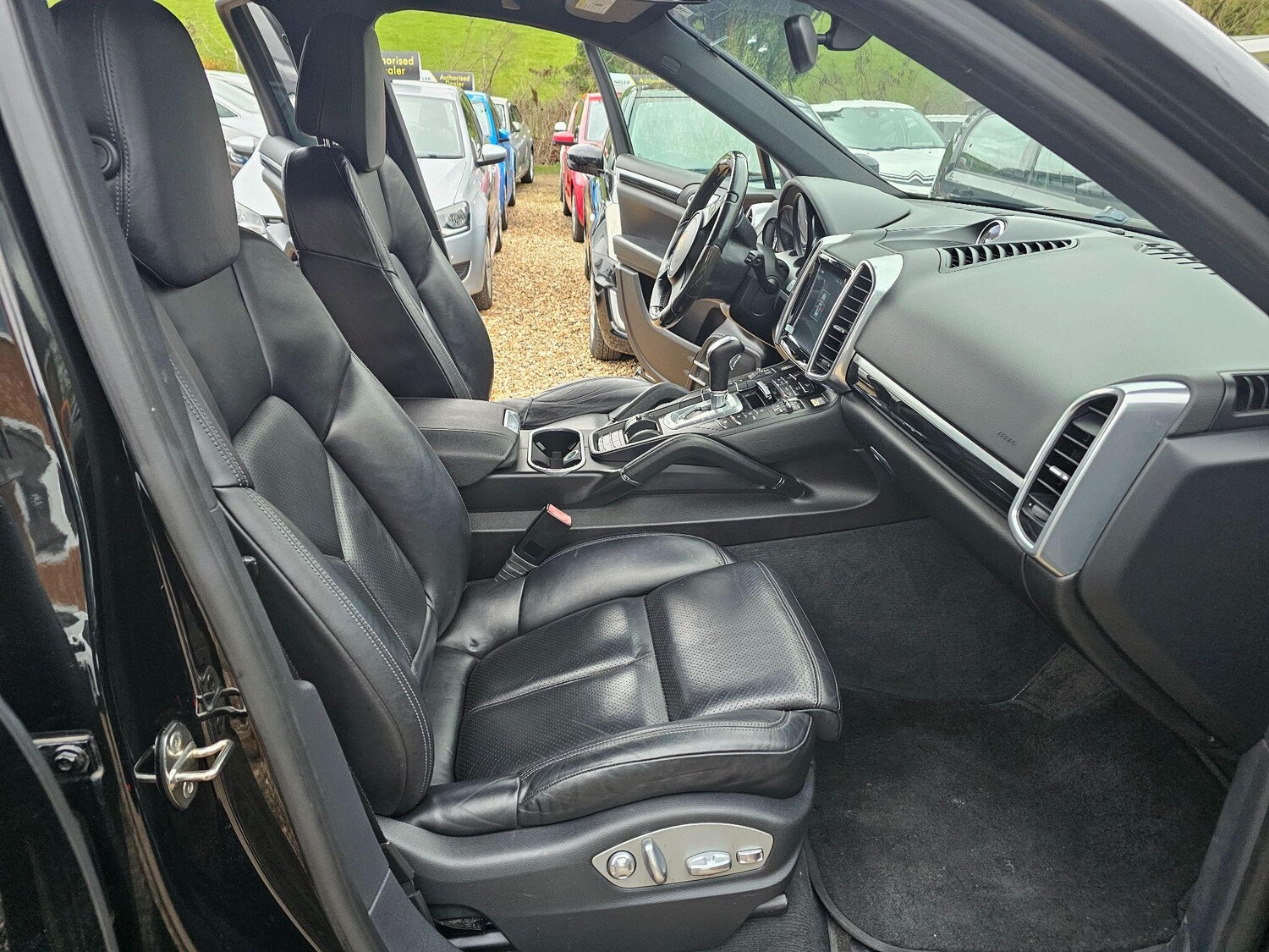 Used Porsche Cayenne for sale - 77016223: Photo 73