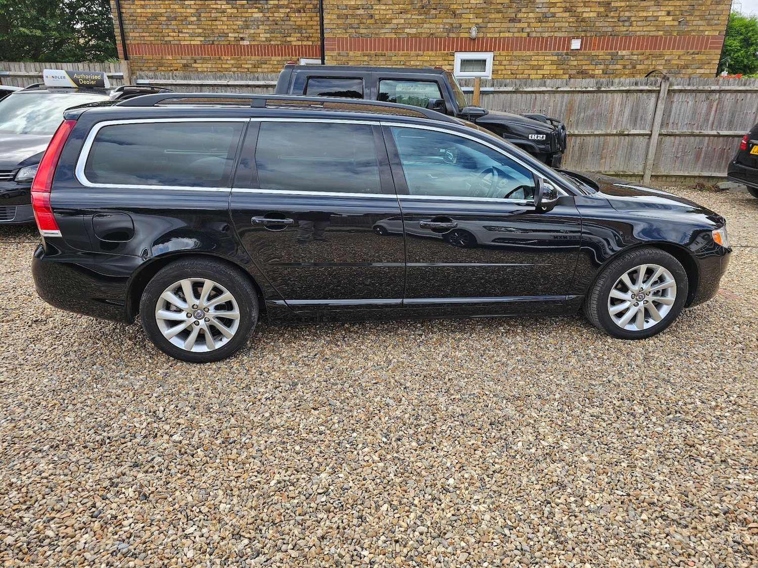Used Volvo V70 for sale - 75707241: Photo 22
