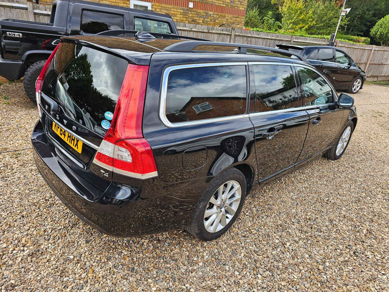Used Volvo V70 for sale - 75707241: Photo 28