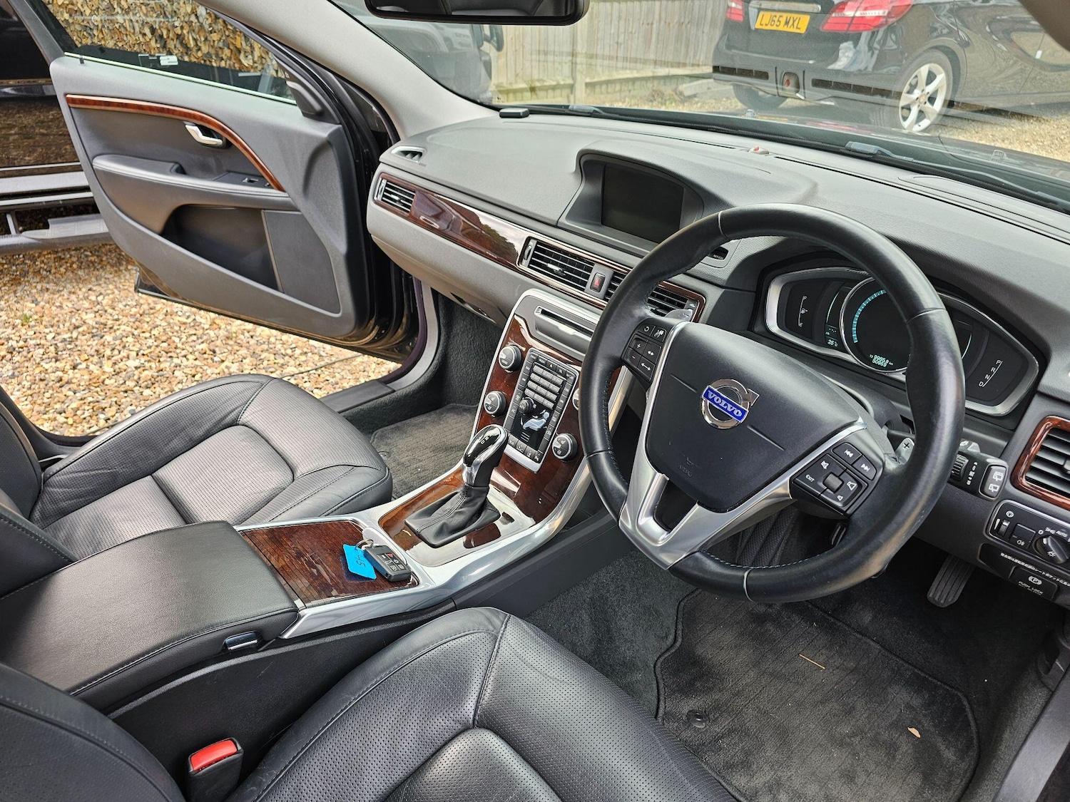 Used Volvo V70 for sale - 75707241: Photo 33