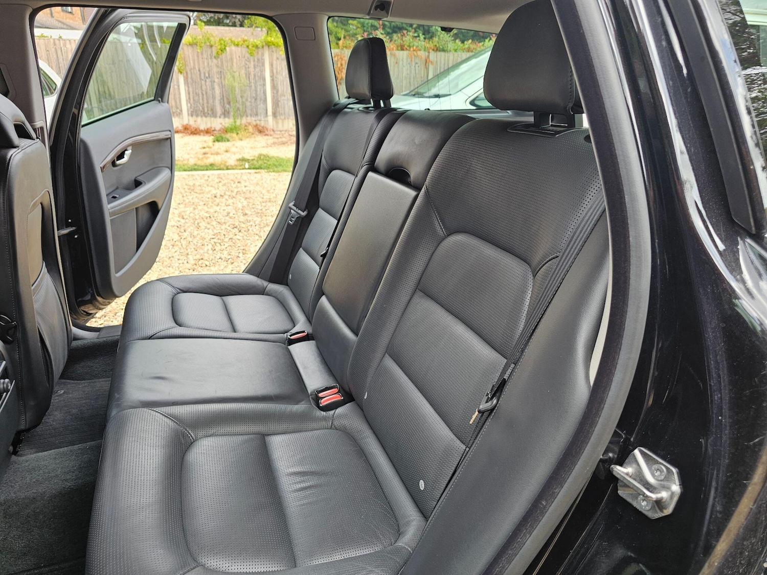 Used Volvo V70 for sale - 75707241: Photo 40