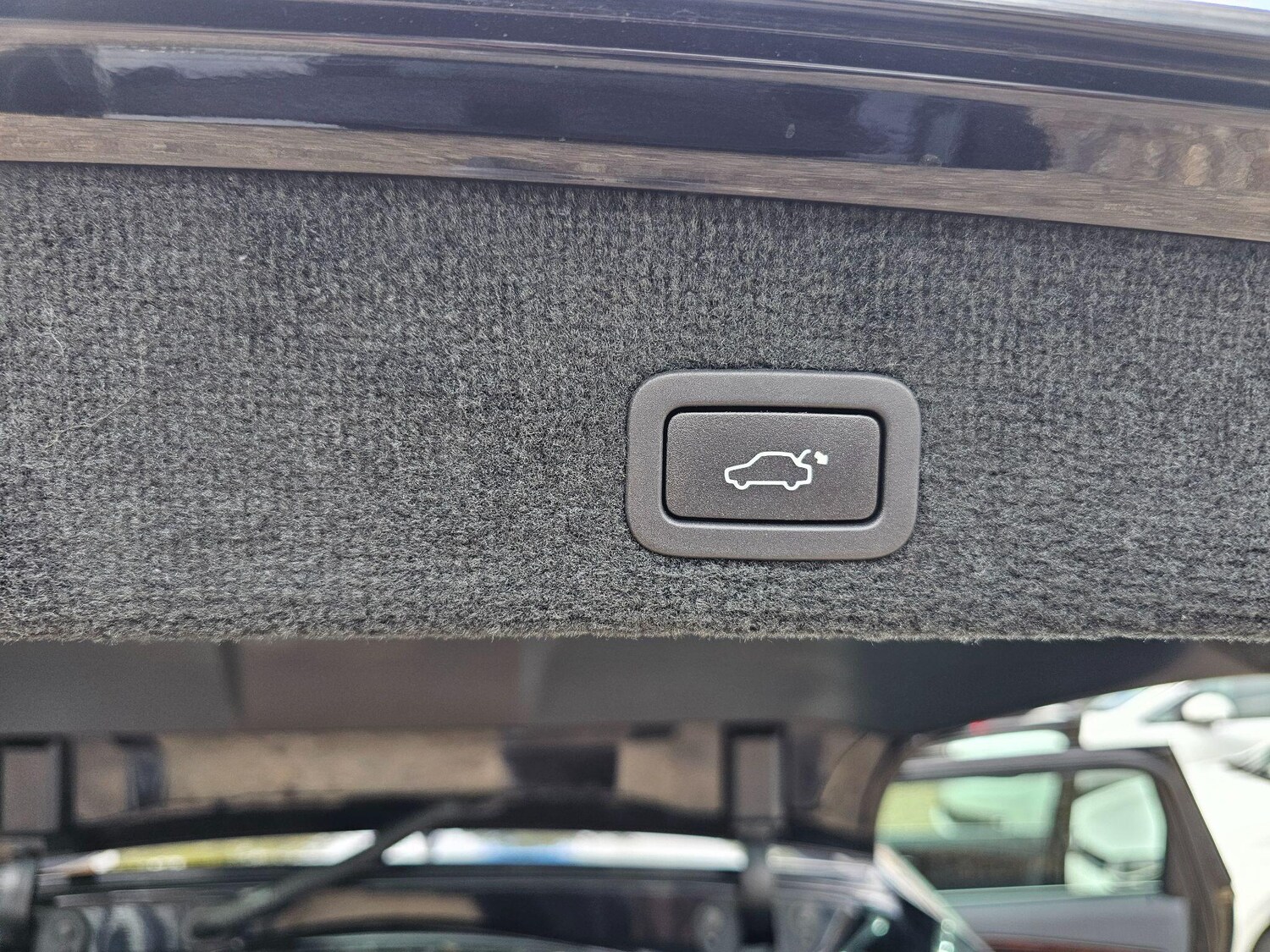 Used Volvo V70 for sale - 75707241: Photo 50