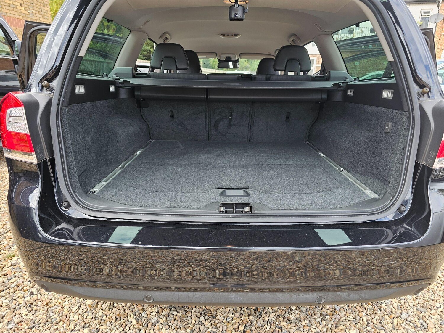 Used Volvo V70 for sale - 75707241: Photo 54