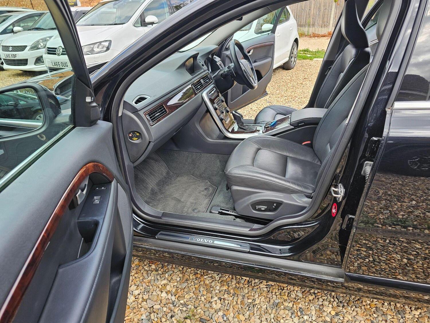 Used Volvo V70 for sale - 75707241: Photo 59