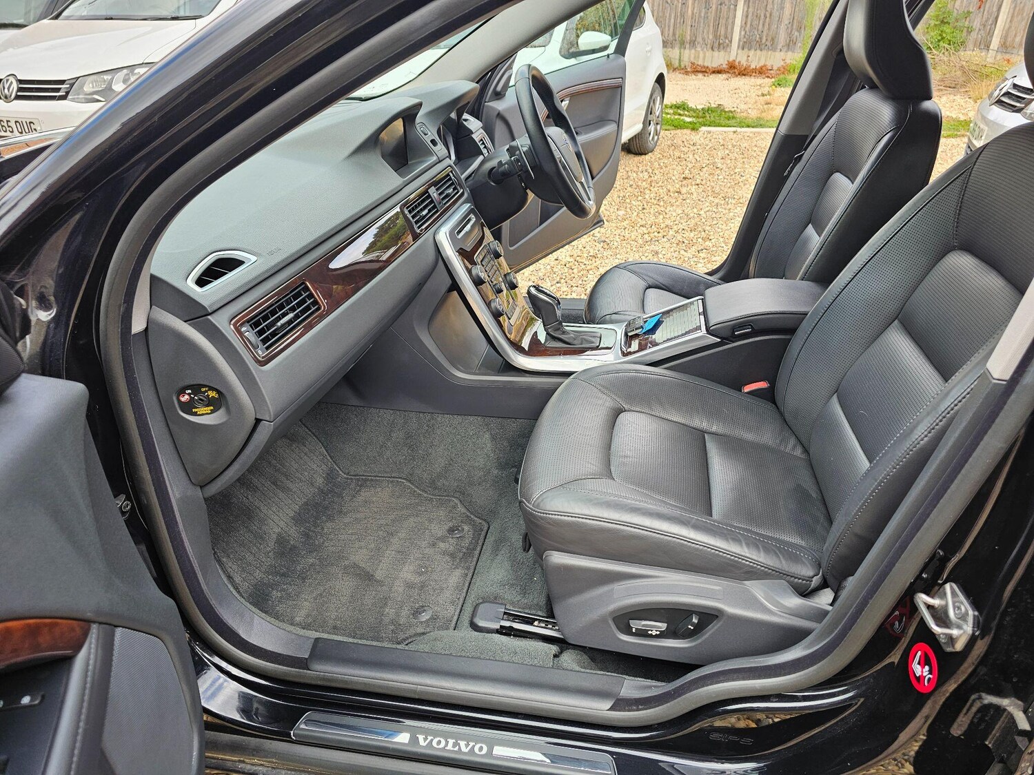 Used Volvo V70 for sale - 75707241: Photo 60