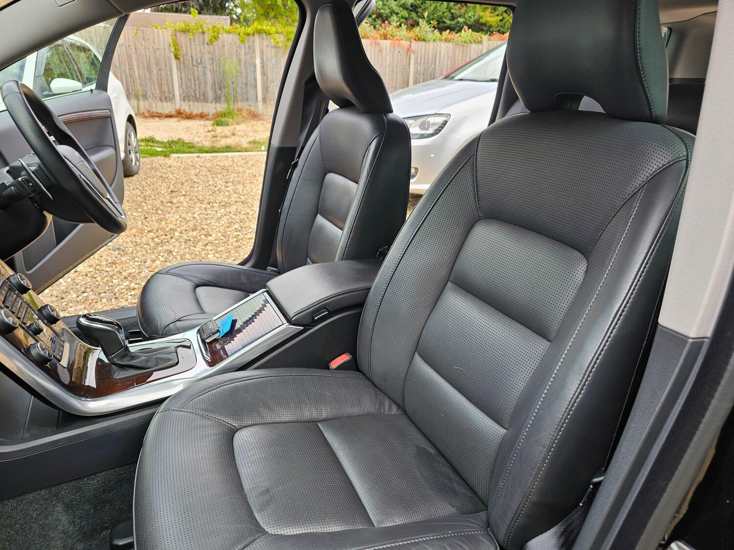 Used Volvo V70 for sale - 75707241: Photo 61