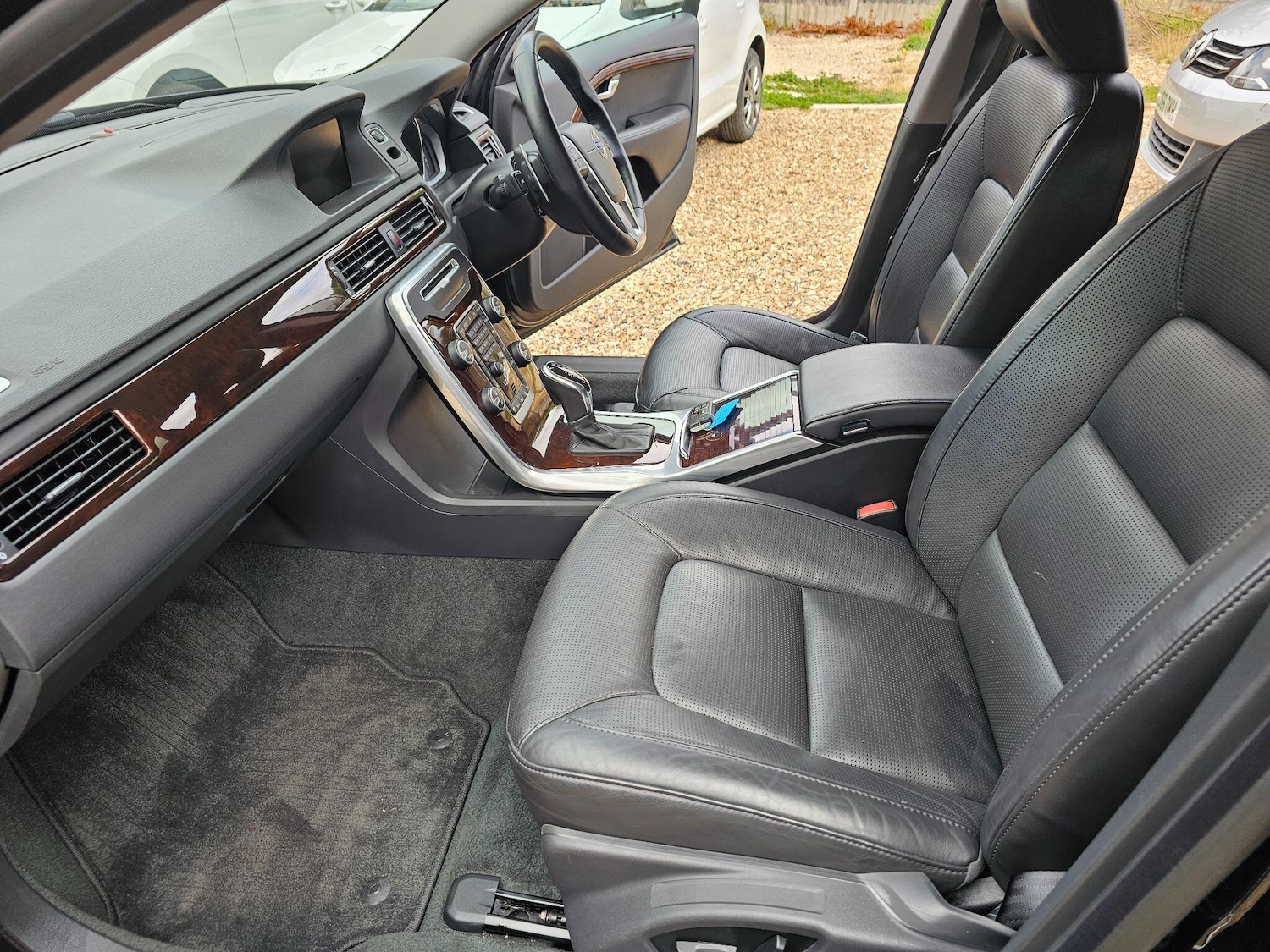 Used Volvo V70 for sale - 75707241: Photo 62