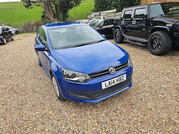 Used Volkswagen Polo 2014 for sale - 76041896: Photo