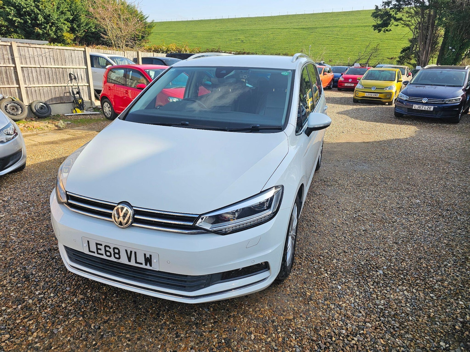 Used Volkswagen Touran 2026 for sale - 77671396: Photo 2