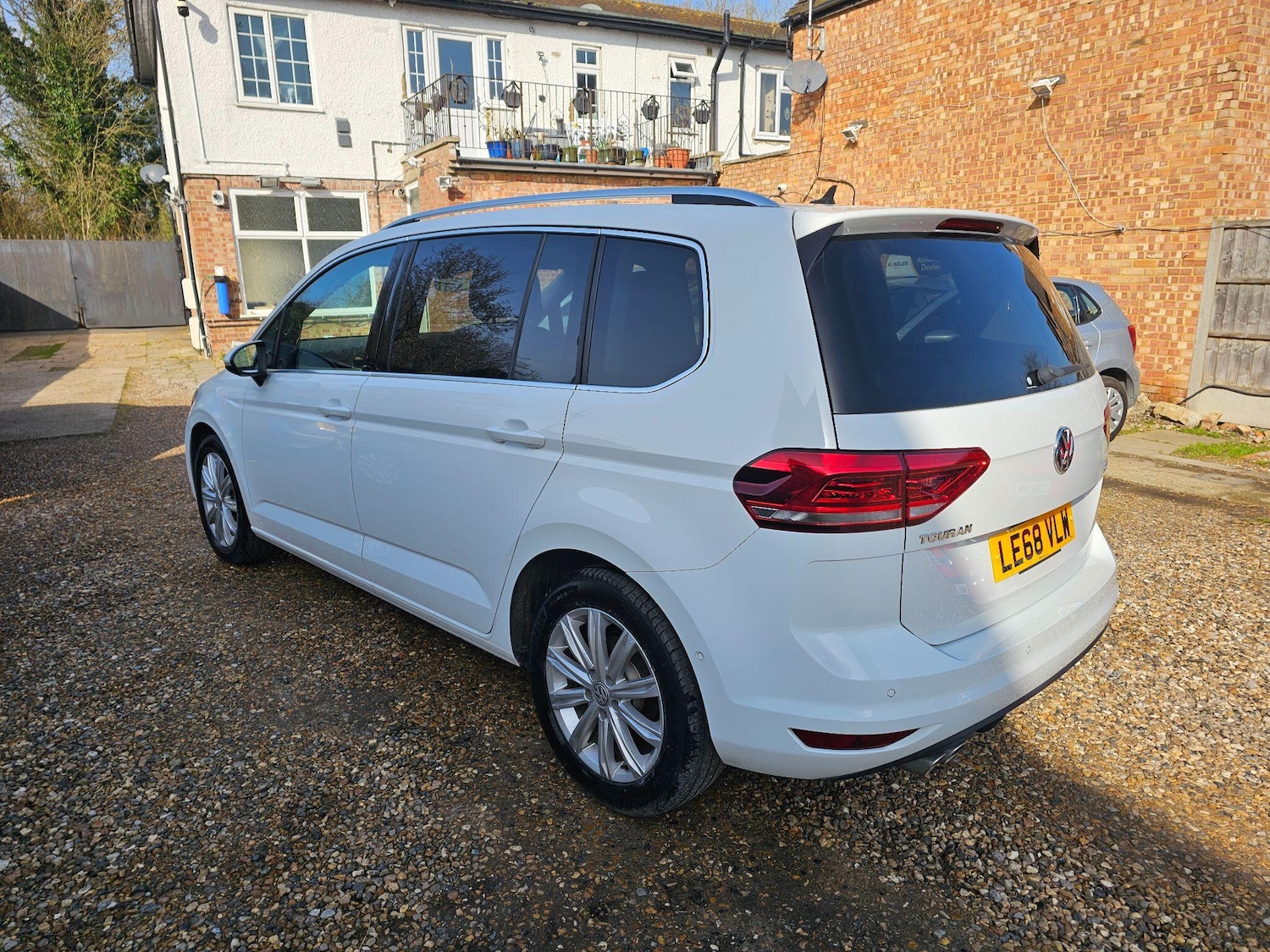 Used Volkswagen Touran 2026 for sale - 77671396: Photo 5