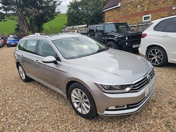 Used Volkswagen Passat for sale - 76306558: Photo 2