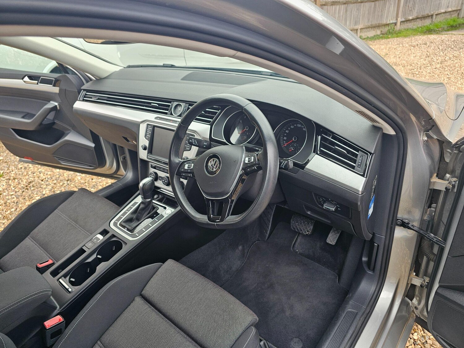 Used Volkswagen Passat for sale - 76306558: Photo 32