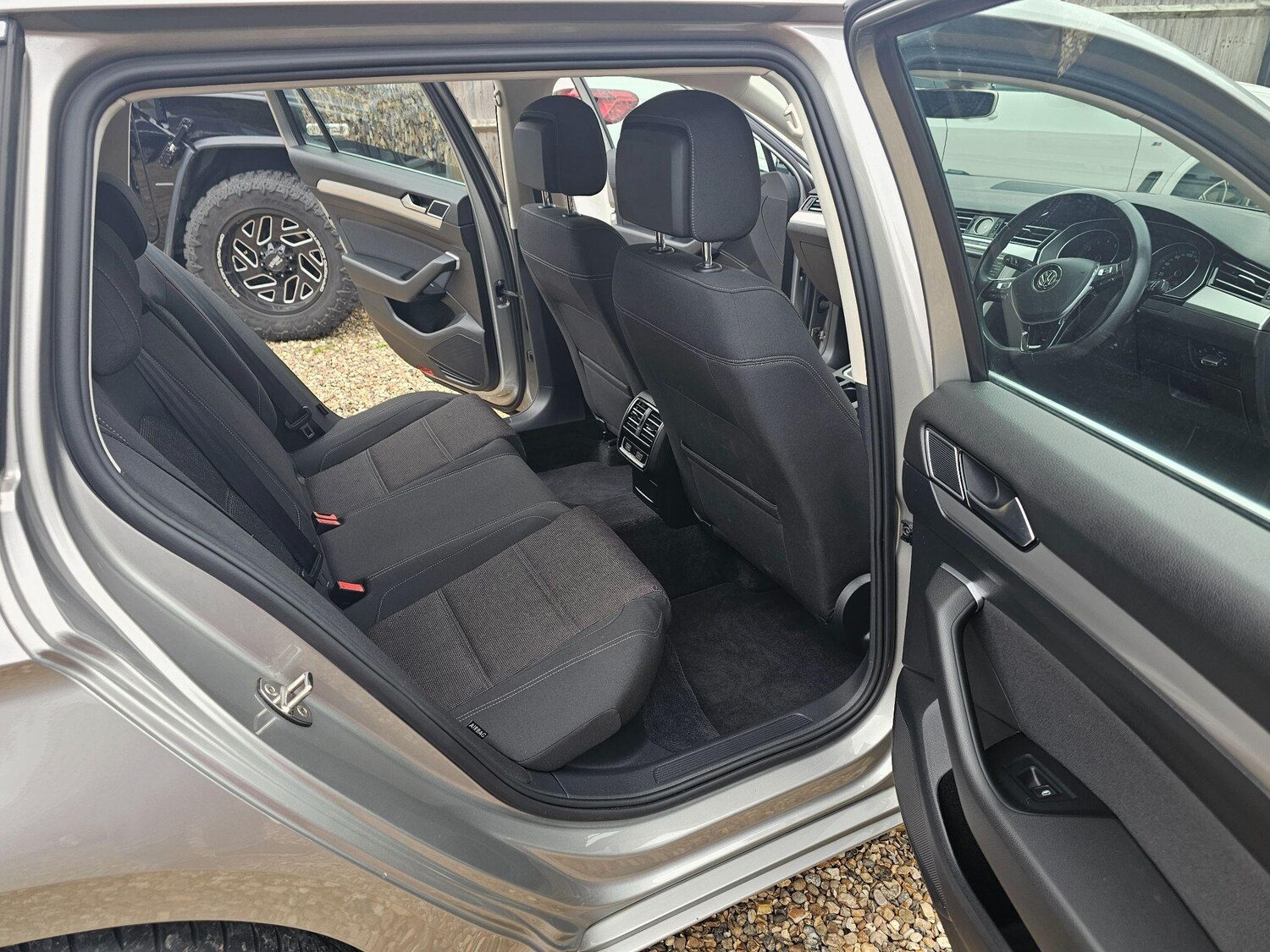 Used Volkswagen Passat for sale - 76306558: Photo 35