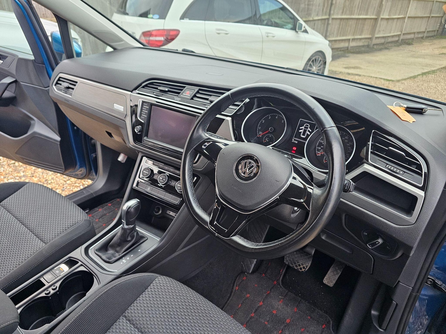 Used Volkswagen Touran 2025 for sale - 76990097: Photo 24