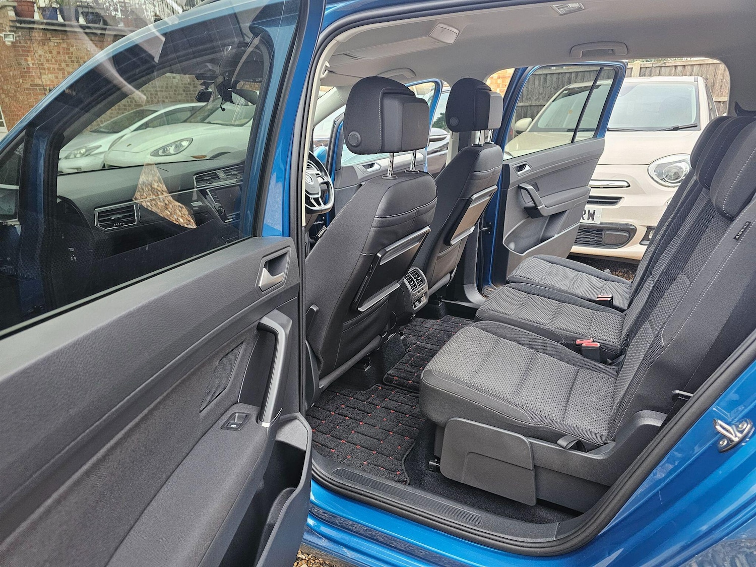 Used Volkswagen Touran 2025 for sale - 76990097: Photo 34