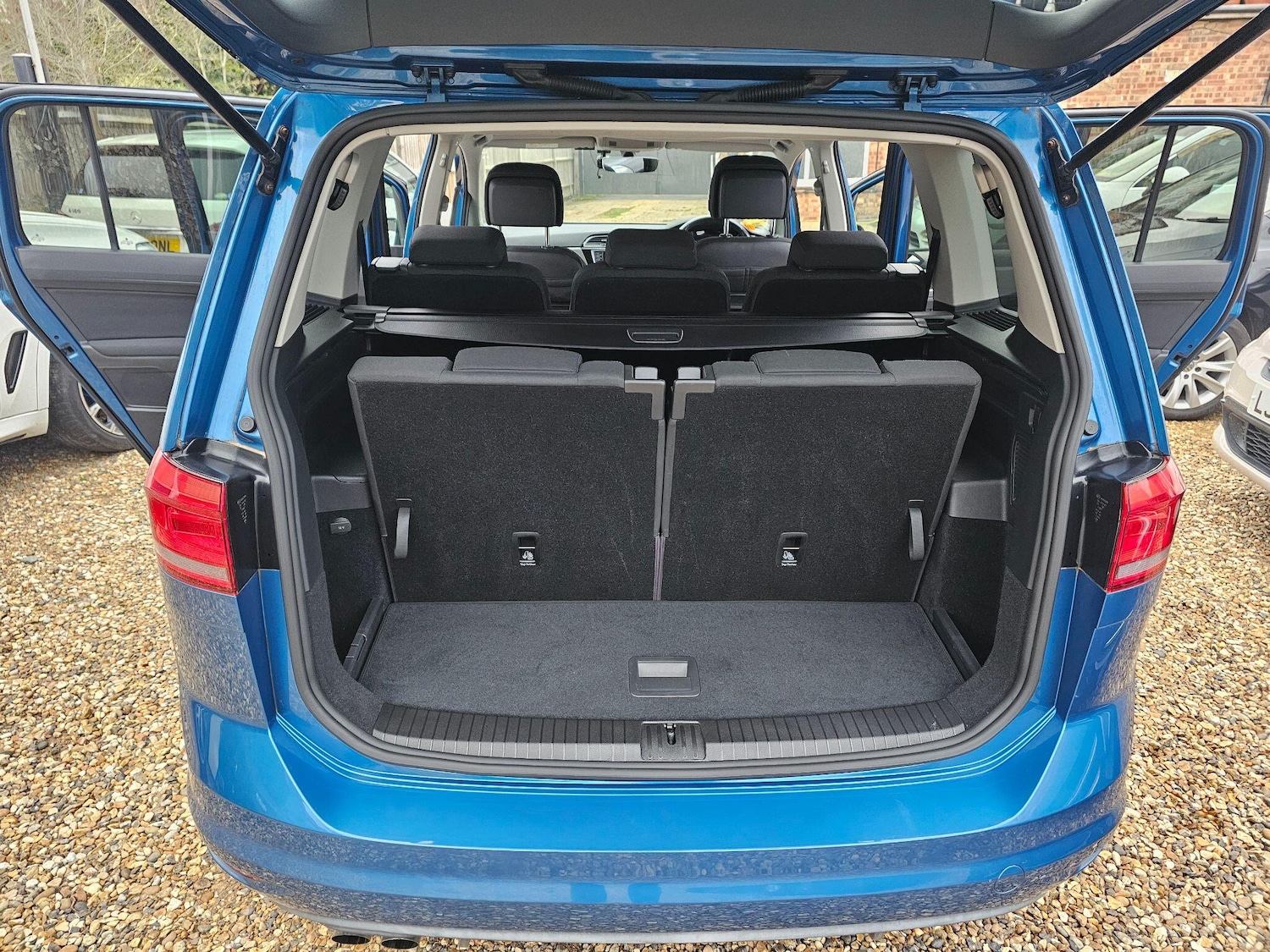 Used Volkswagen Touran 2025 for sale - 76990097: Photo 44