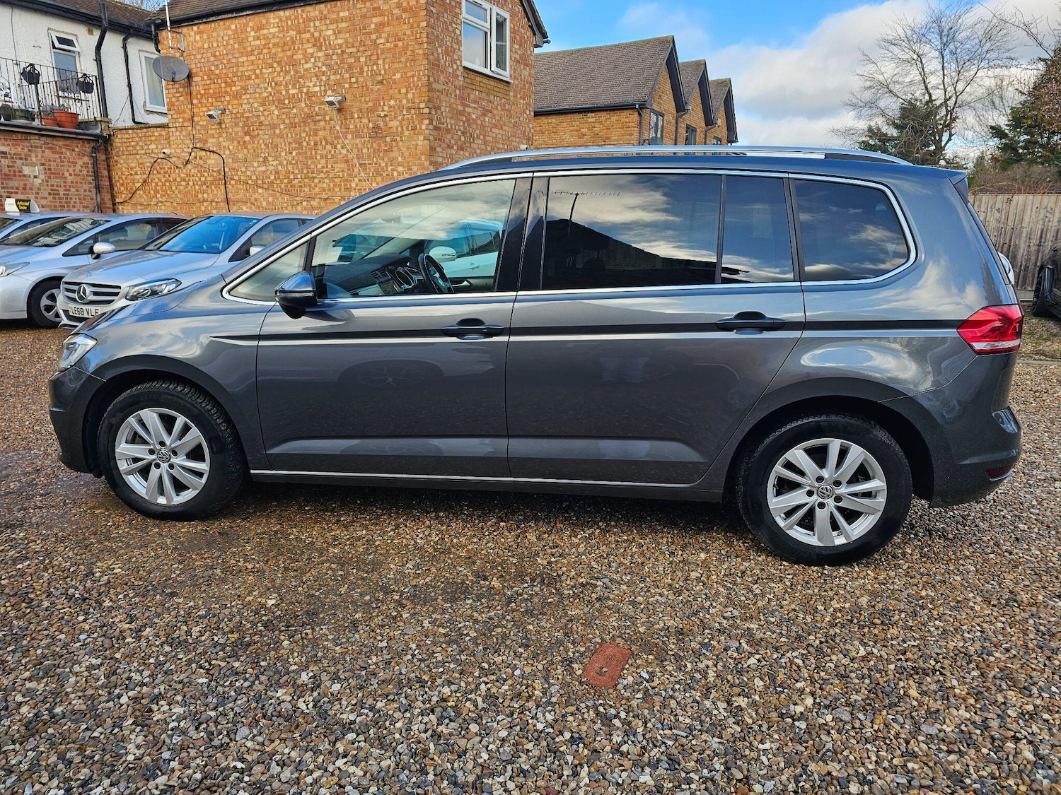 Used Volkswagen Touran 2025 for sale - 77163525: Photo 16