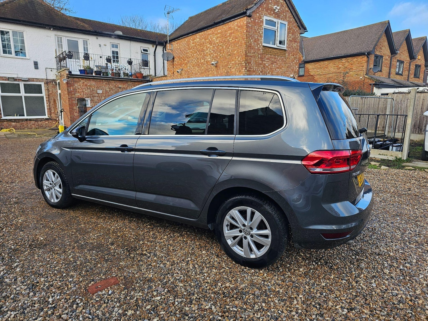 Used Volkswagen Touran 2025 for sale - 77163525: Photo 18