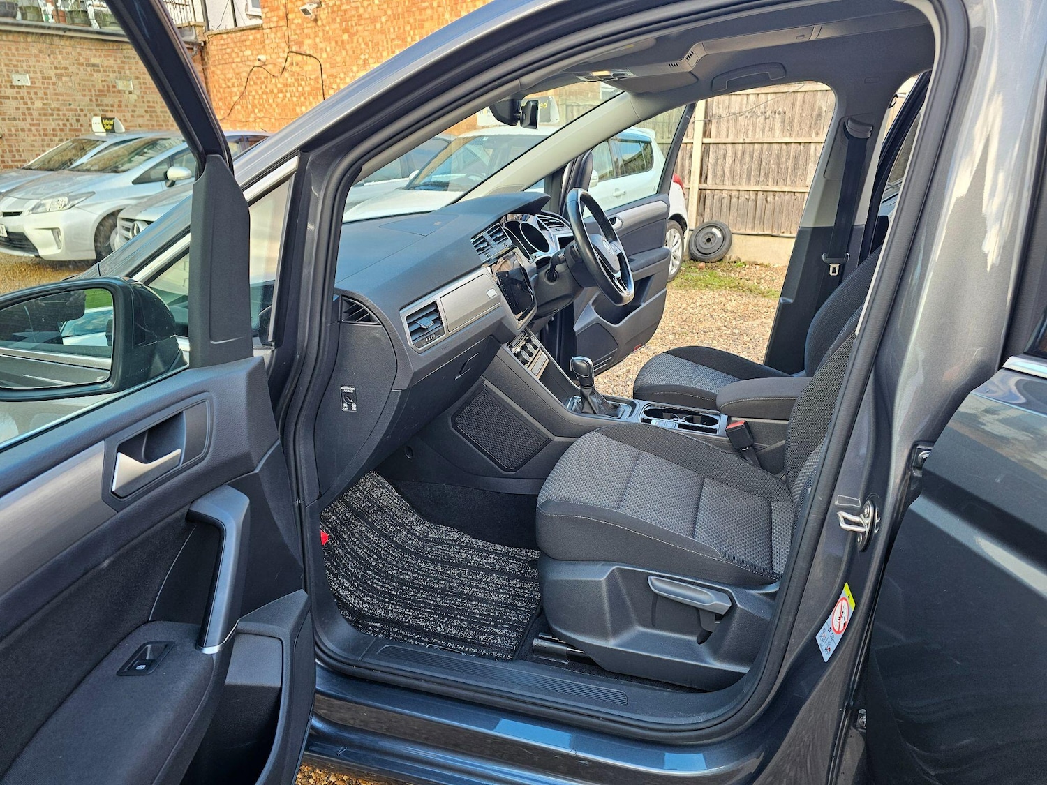 Used Volkswagen Touran 2025 for sale - 77163525: Photo 47