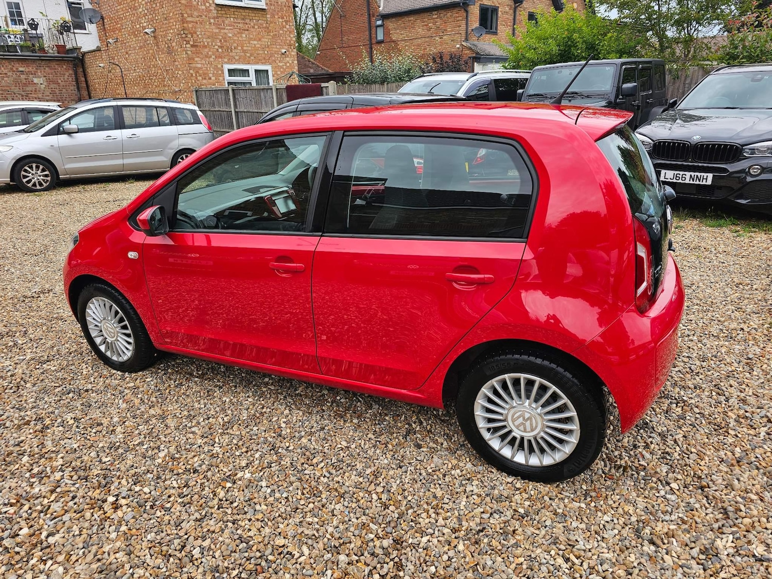 Used Volkswagen up! 2024 for sale - 76228108: Photo 15