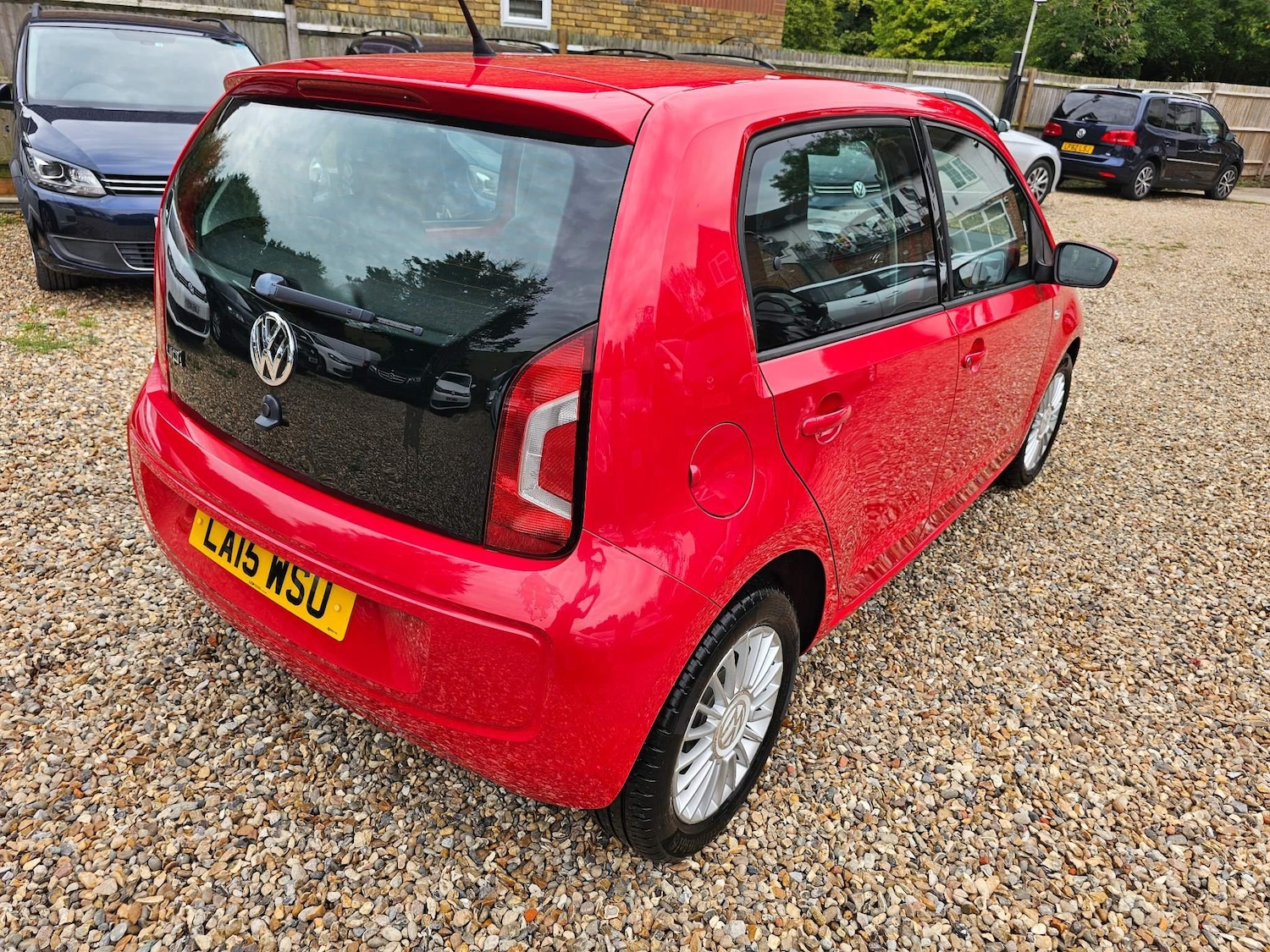 Used Volkswagen up! 2024 for sale - 76228108: Photo 25