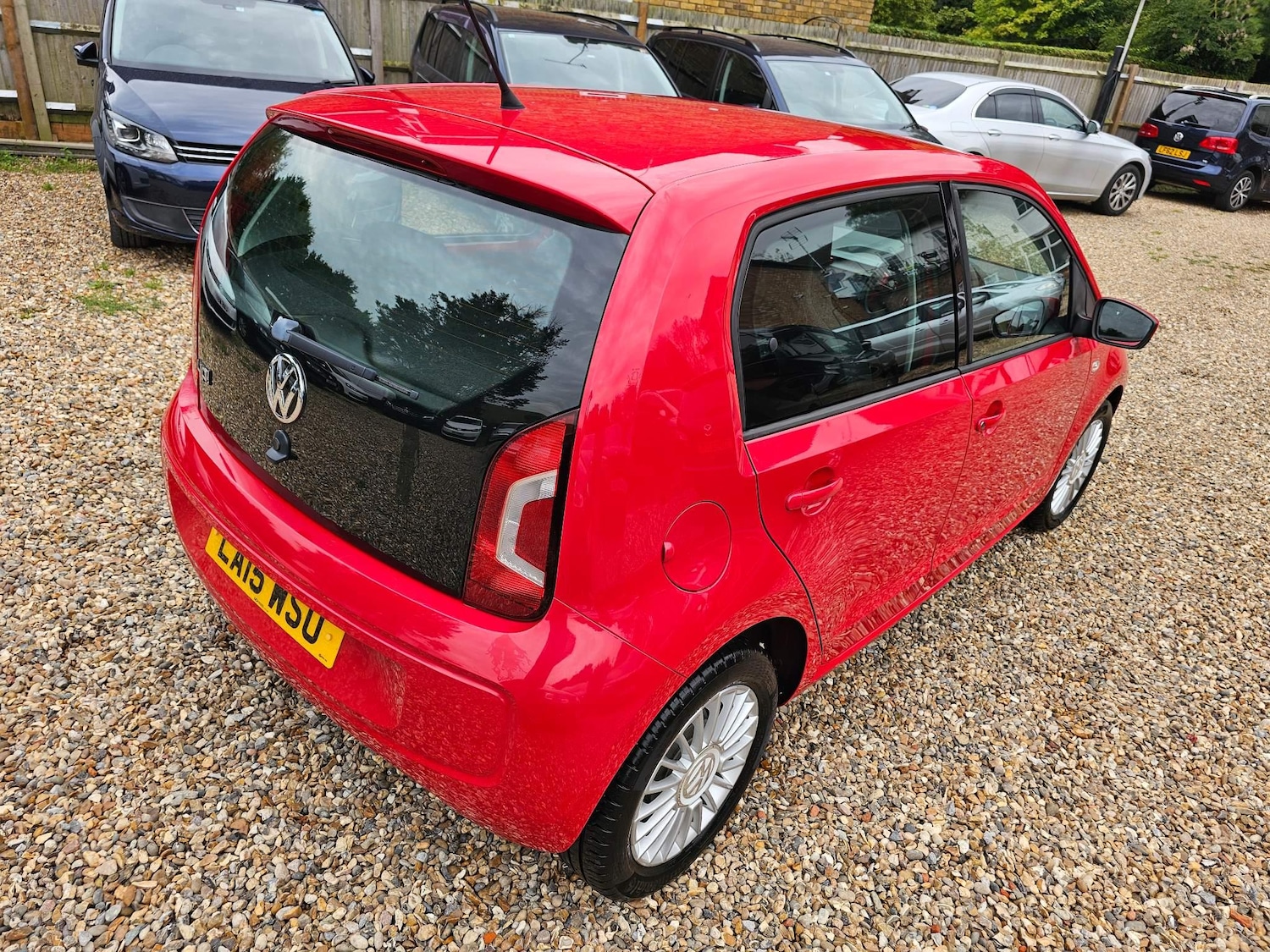 Used Volkswagen up! 2024 for sale - 76228108: Photo 26