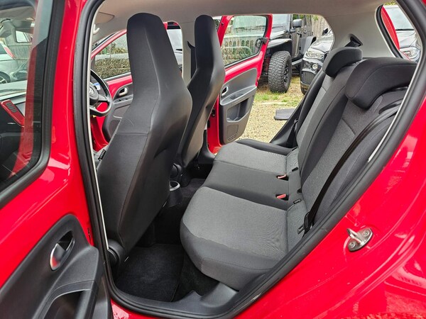 Used Volkswagen up! 2024 for sale - 76228108: Photo 44