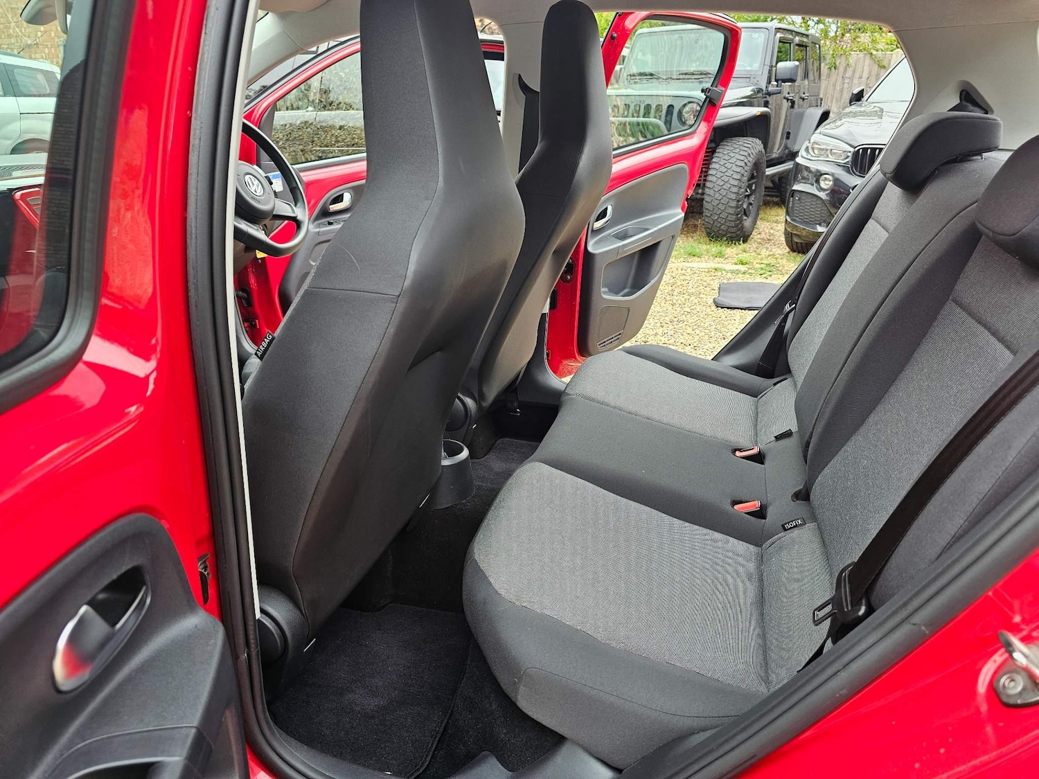 Used Volkswagen up! 2024 for sale - 76228108: Photo 47